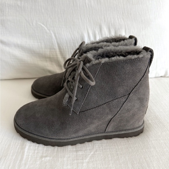 UGG Shoes - UGG Grey Femme Lace-Up Fur Lined Booties